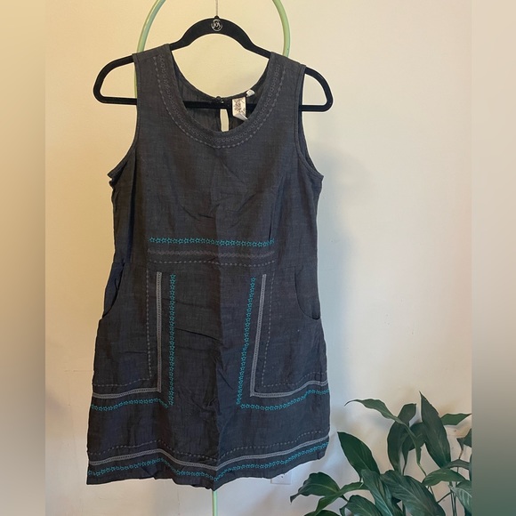 Aventura Dresses & Skirts - Dirndl inspired styling, summer jumper.